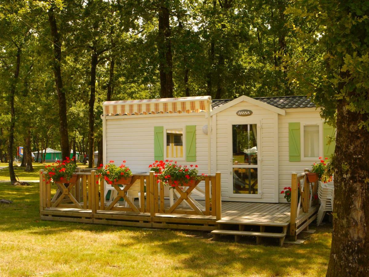 Camping Les Petites Minaudieres Hotel Saint-Sauveur  ภายนอก รูปภาพ